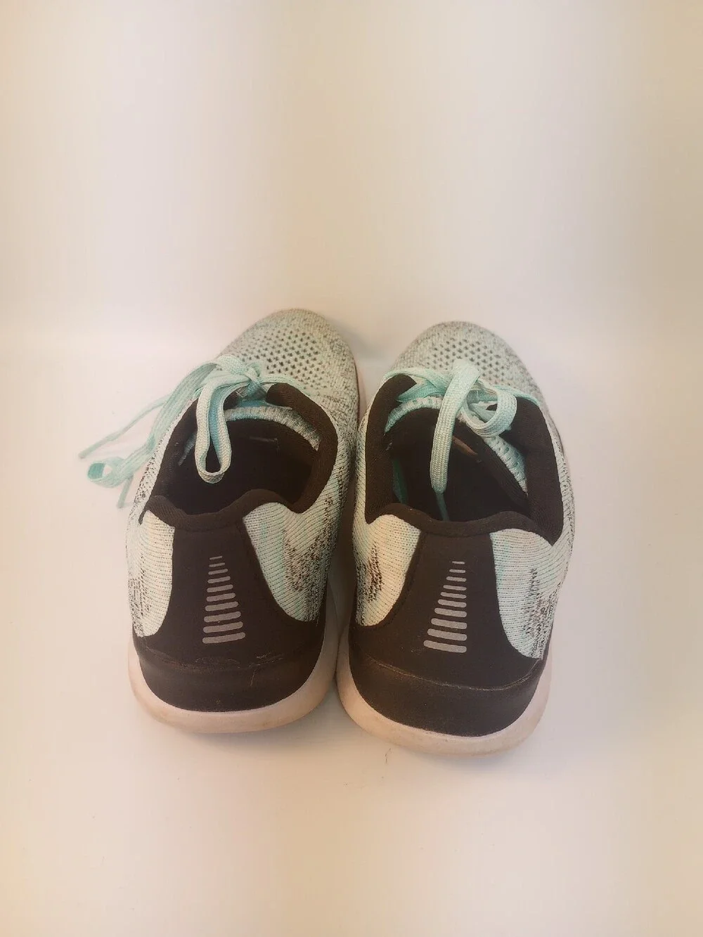 C9 CHAMPION SIZE 4 MINT & BLACK SPEED KNIT Flex Foam SNEAKERS Women’s Shoes